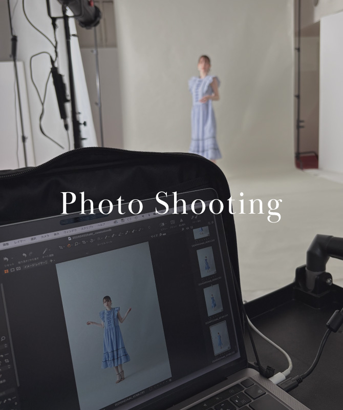 Photo Shooting｜ 今月発売アイテムも多数！撮影の様子をお届け