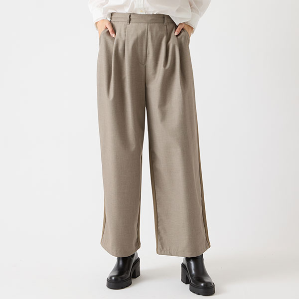 【LIMITED ITEM】一部店舗限定アイテムを調査！軽やかに秋を装う”着こなしアイディア”