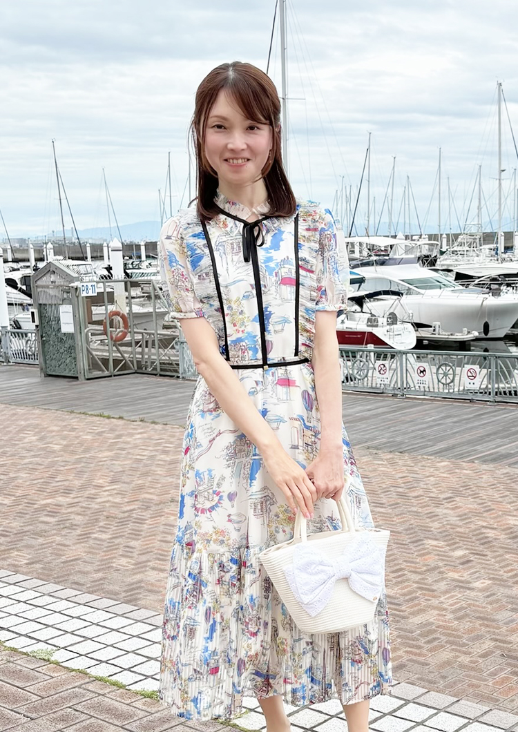 Sunny Days Edit | 初夏を彩る、一枚映えトップス